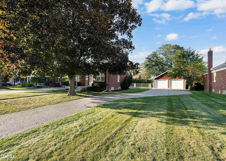 8105 Mckinley St, photo 24