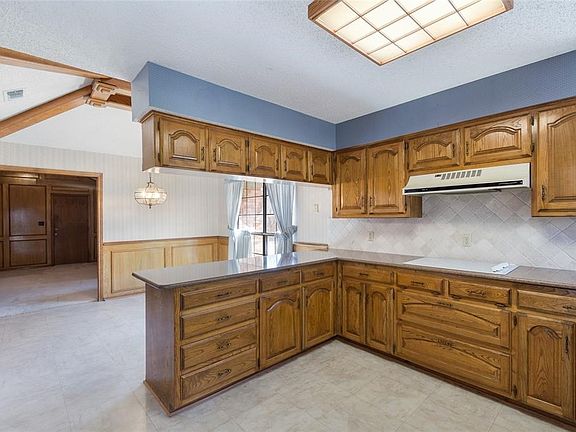 2nd image of 1145 Misty Oaks Ln