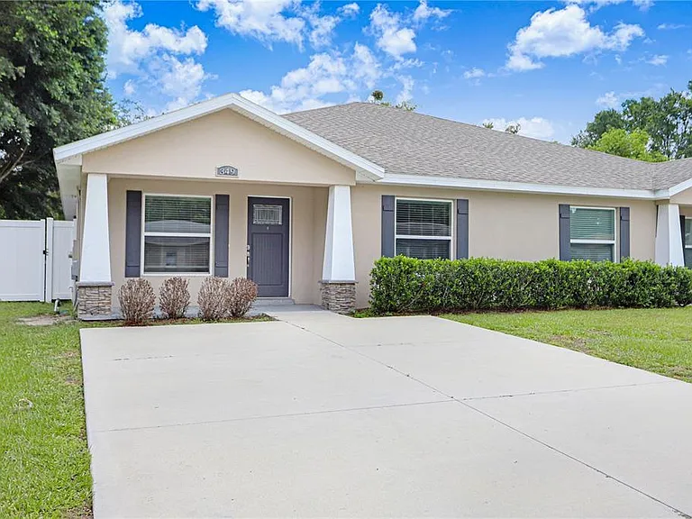 349 Honey Bee Ln — Photo 4