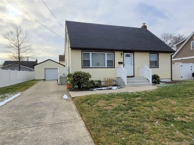 2106 5th Street, East Meadow, NY, 11554