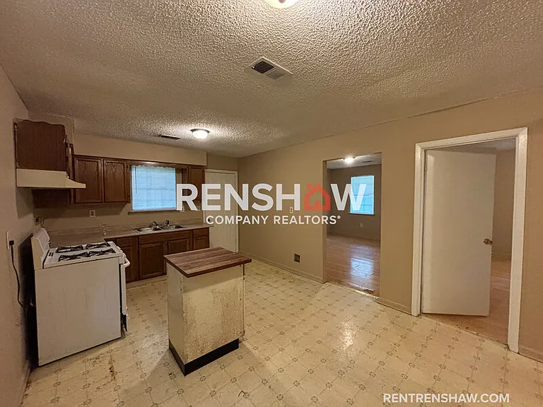 3257 Garver Rd — Photo 5