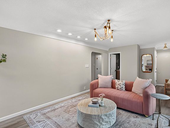 5th image of 2856 Brunswick Ave S