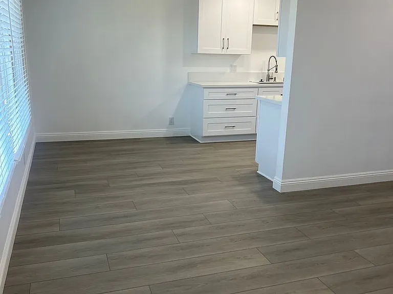Westpark Apartments — Photo 8