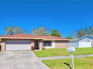 810 Crosswinds Dr, Brandon, FL 33511