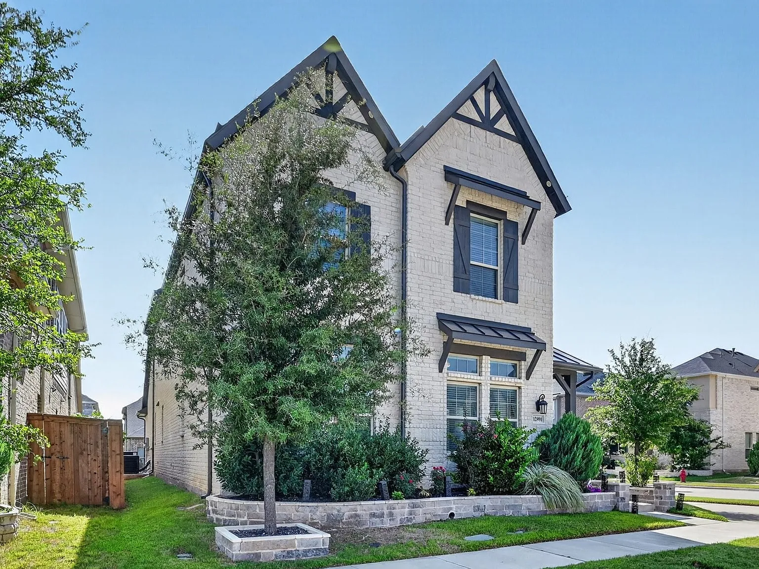 4 bed, 3.5 bath, 2982 sqft, $4,150 — Photo 3
