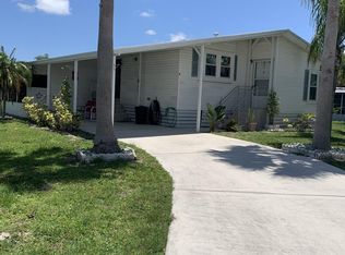 9 Universidad Lane, Port St Lucie, FL 34952