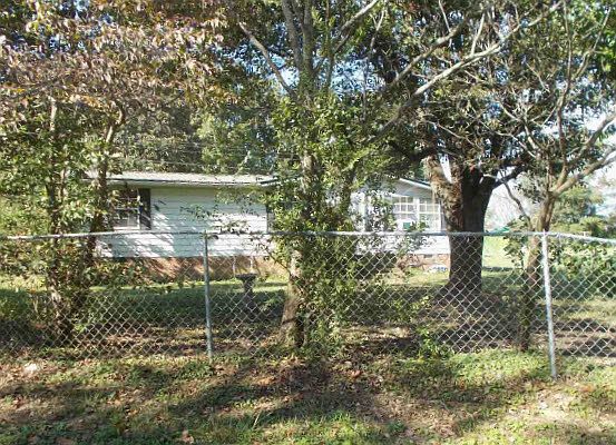 2nd image of 116 Circle Dr