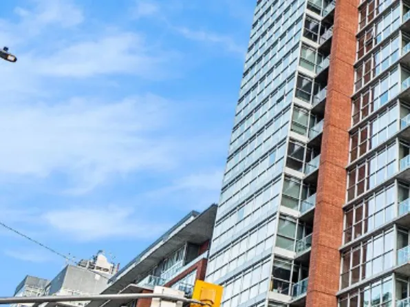 179 George St #1004, Ottawa, ON K1N 1J8