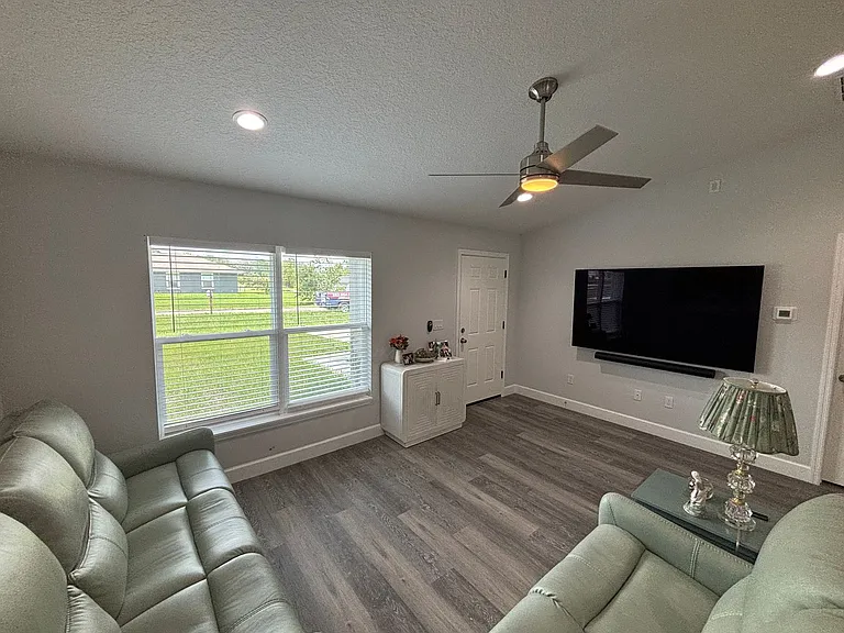 3722 SW 149th Ter — Photo 7