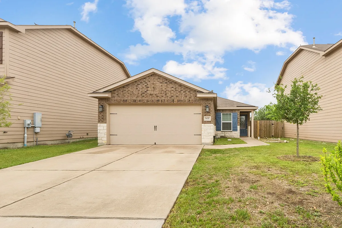 Building Photo - 1437 Treeta Trl
