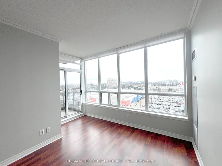 15 N Park Rd #1004 — Photo 6