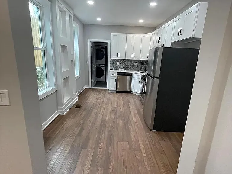 168 Green Ln #1 — Photo 2