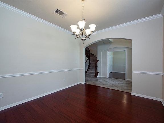 5th image of 5031 Crystal Bluff Ct