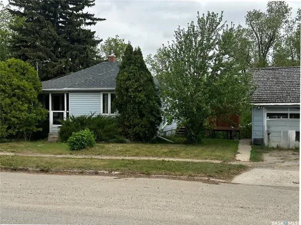 333 5th AVENUE SE, Weyburn, SK S4H 1Y4