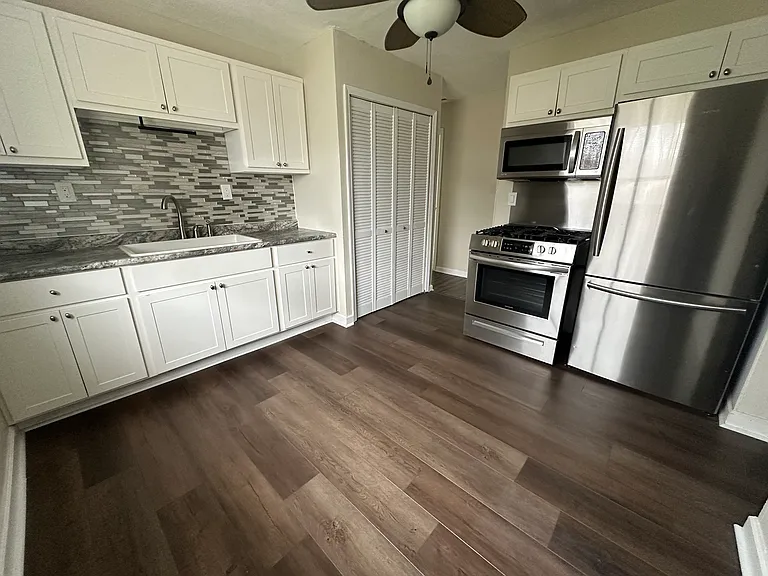 2705 Peachcrest St — Photo 10