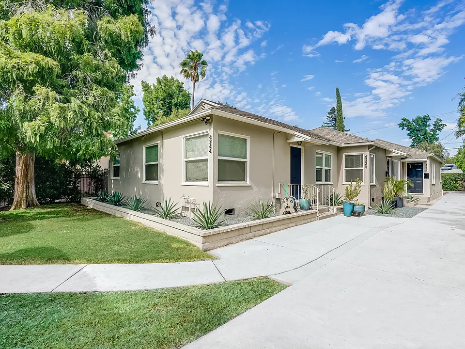 4244 Tujunga Ave