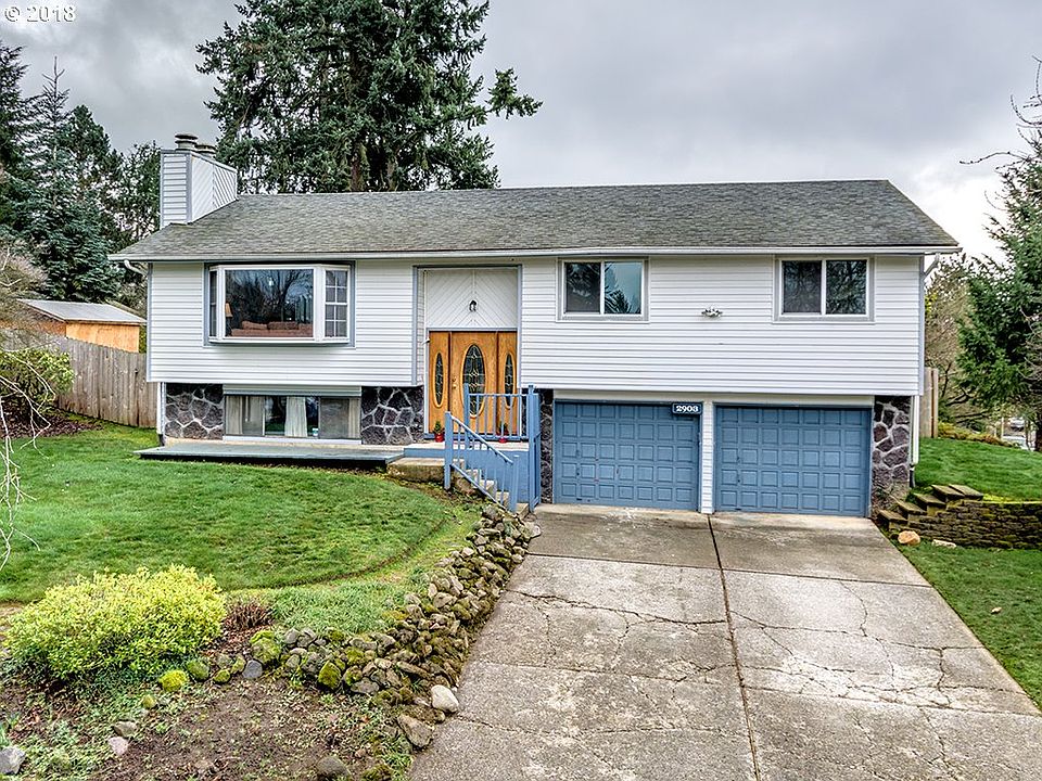 1st image of 2903 NE 84th St