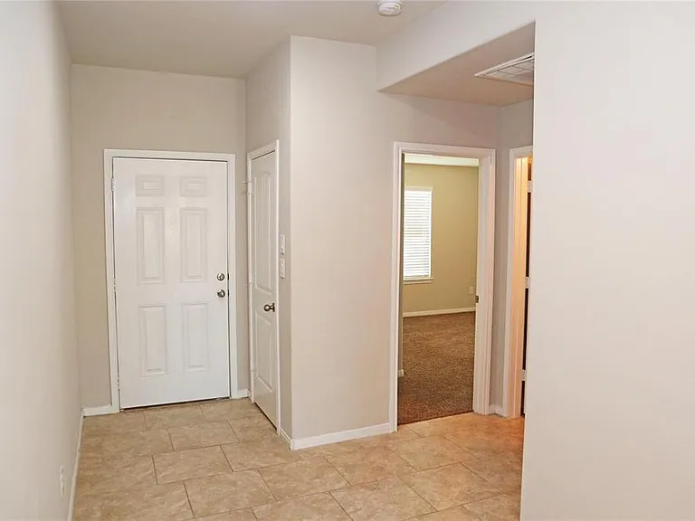 17714 Auburn Heights Trl — Photo 4