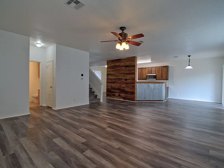 711 Abundance Ln — Photo 10