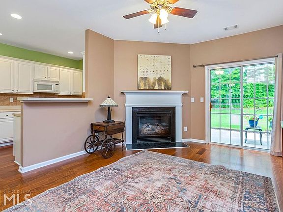 5th image of 430 Lantern Wood Dr #205