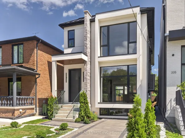 207 Robina Ave, Toronto, ON M6C 3Y9