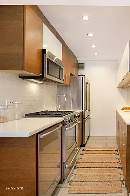 Sold by Corcoran | media 23