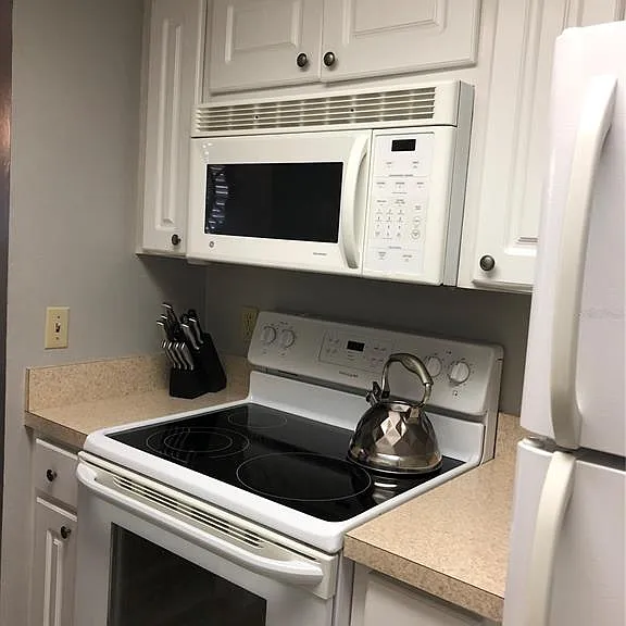 4611 W North B St #236 — Photo 8