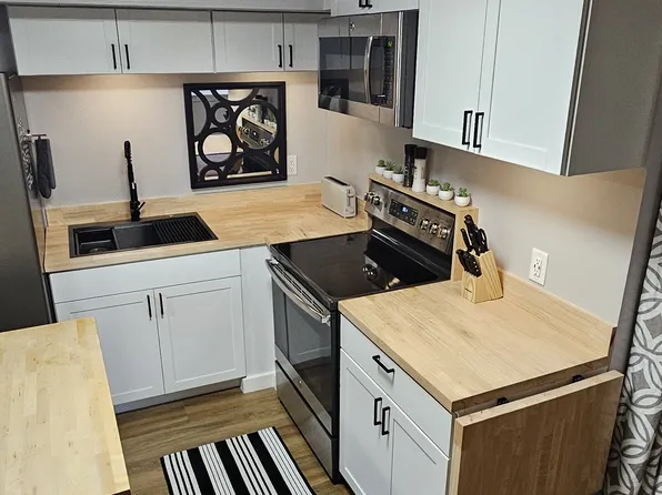 3242 S 300 W, Bountiful, UT 84010