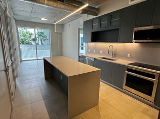 81 NW 25th St #302, Miami, FL 33127