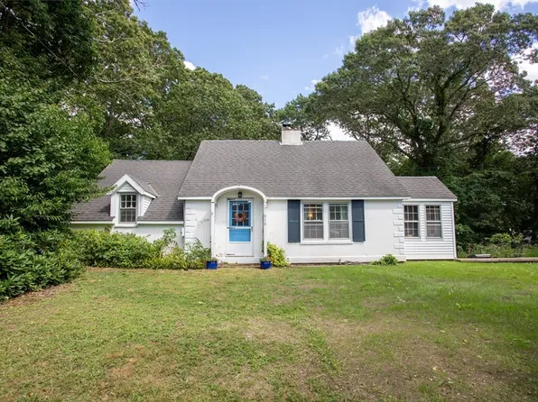 916 State Rd, Plymouth, MA 02360