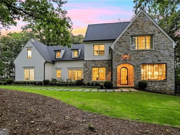 3692 Castlegate Dr NW, Atlanta, GA 30327