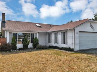 702 Forsyth Ave, Parksville, BC V9P 1E7