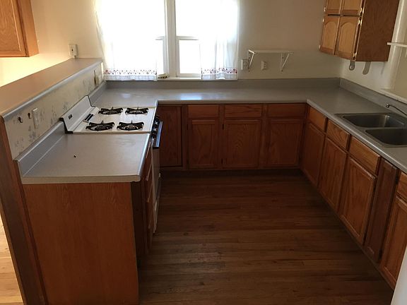 kitchen gas stove no dish washer