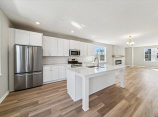 7695 Cruise Way, Inver Grove Heights, MN 55076