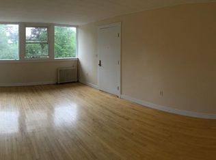 172 Cliff St APT 8, Burlington, VT 05401