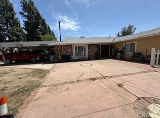 12112 Hoyt St, Sylmar, CA 91342
