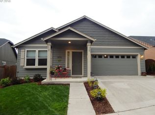 4945 Glacier Dr, Springfield, OR 97478