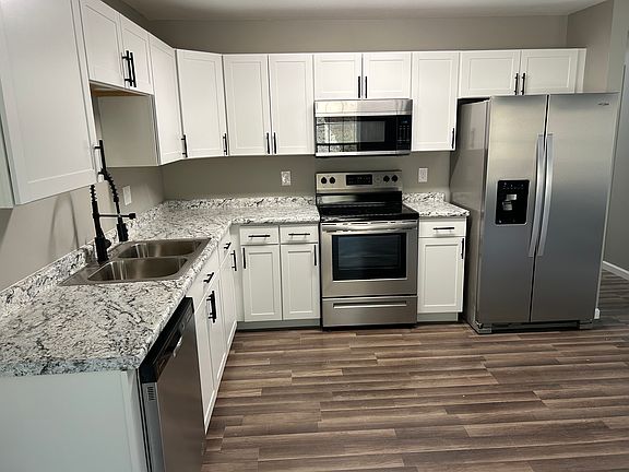 4th image of 323 Keswick Dr #100