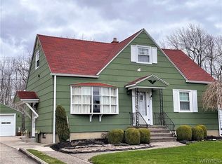 61 Warren Ave, West Seneca, NY 14224