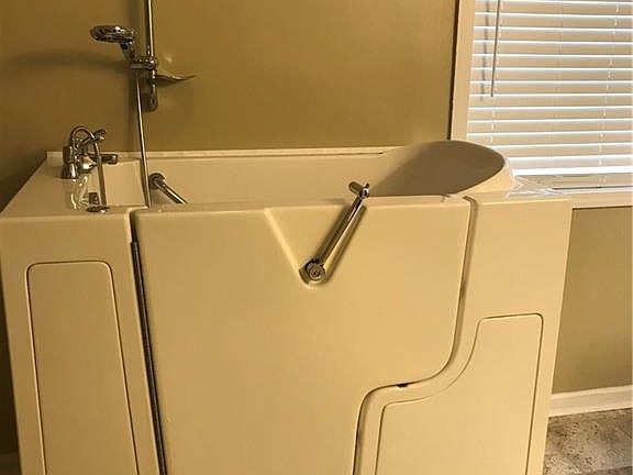 5th image of 342 Annslee Cir