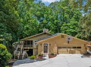 3640 Lamplighter Cove Rd, Gainesville, GA 30504
