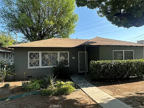 1808 Oakwood Ave Photo 1