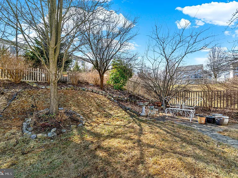 533 Rubens Cir — Photo 69