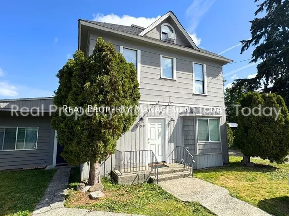 509 118th St S Unit F, Tacoma, WA 98444