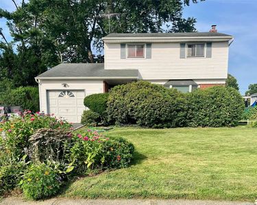 5 Spencer Way, Kings Park, NY, 11754