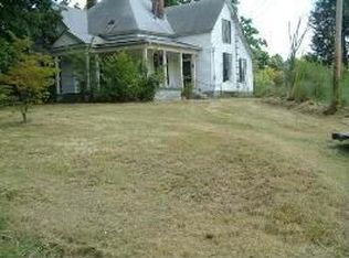 58 Laneview Concord Rd, Trenton, TN 38382