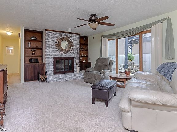 4th image of 11031 Westwind Ct