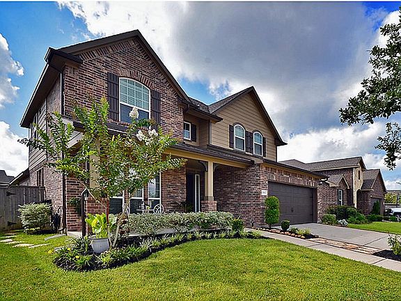 2nd image of 1915 Dry Willow Ln