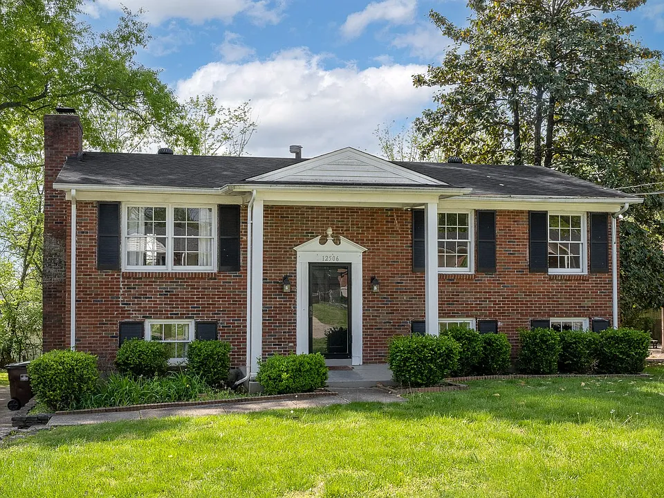 12506 Live Oak Dr