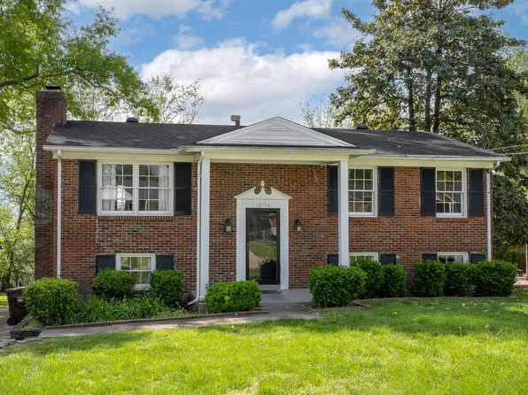 12506 Live Oak Dr, Middletown, KY 40243